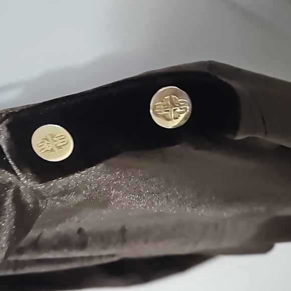 Chocolate colored velvet top - Picture 3 of 4